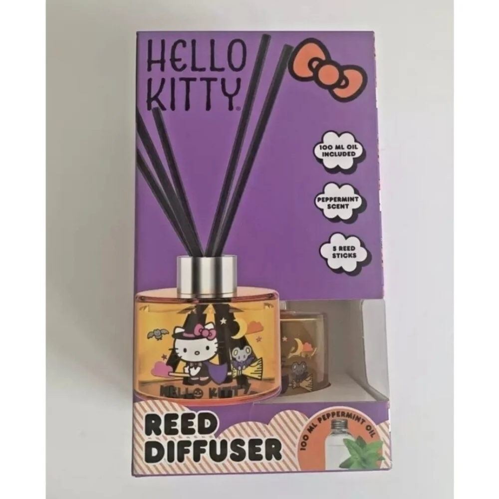 💛▪️Hello Kitty ▪️Halloween Witch Kitty on Broom Peppermint Square Reed Diffuser